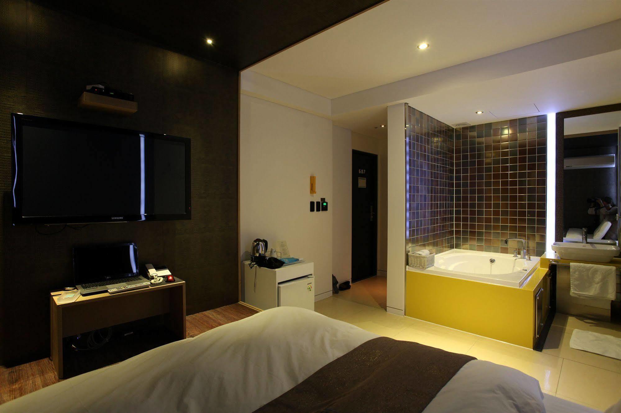 Hotel Jade Сеул Экстерьер фото